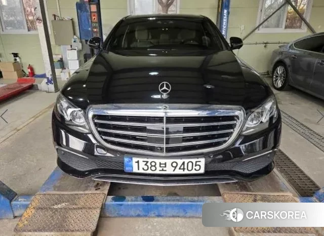 Mercedes-Benz E-Class W213 2019 Черный из Кореи, фото 2