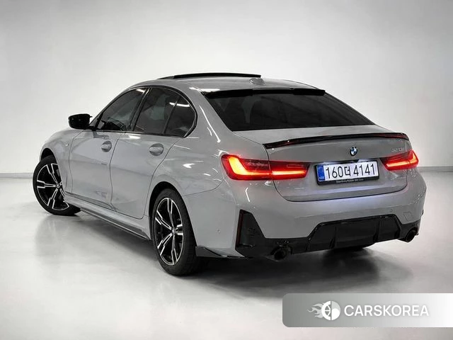 BMW 3 Series (G20) 2025 Небесно-голубой из Кореи, фото 6