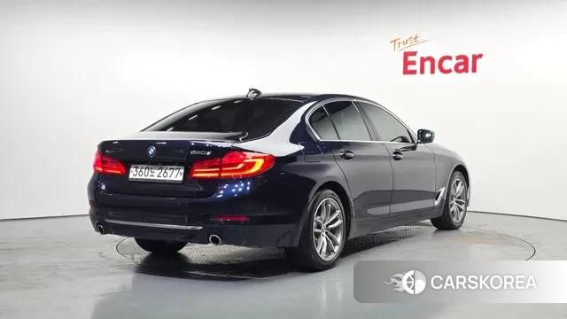 BMW 5 Series (G30) id 3454638 из Кореи 12