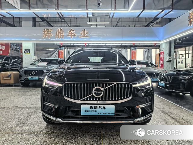 Volvo XC60 2025 Черный из Китая, фото 4