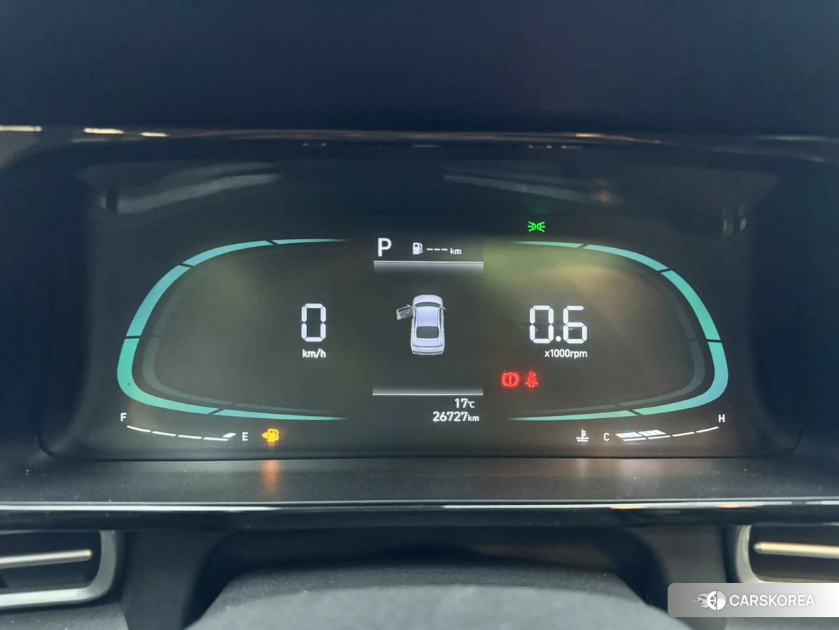 Hyundai Elantra 2023 Белый из Китая, фото 4