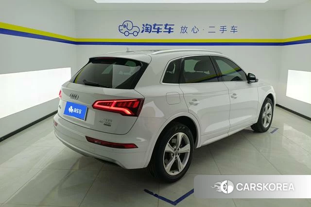 Audi Q5L id 3782653 из Китая 9