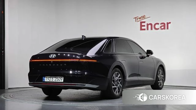 Hyundai Grandeur (GN7) id 4201723 из Кореи 12