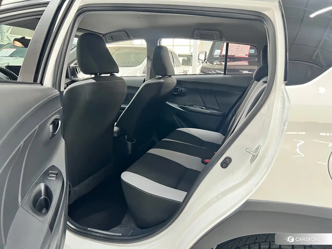 Toyota Yaris L id 4659775 из Китая 12