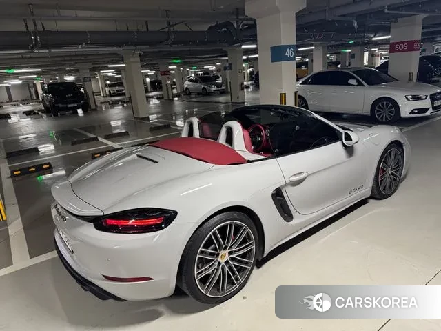 Porsche 718 Boxster 2022 Серебристо-серый из Кореи, фото 2
