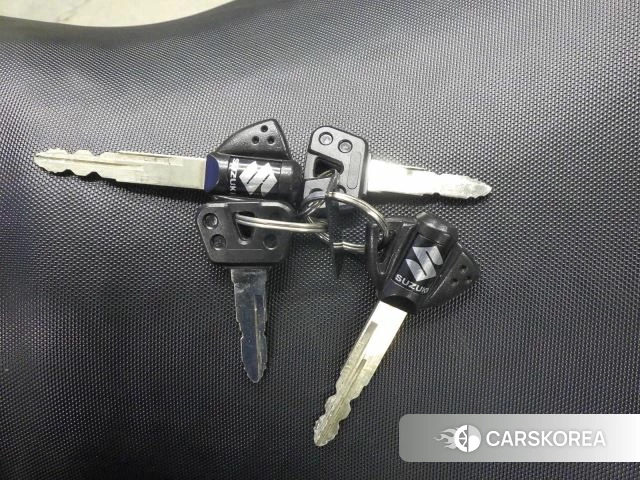 Проданный Suzuki GSR750 ABS id 4006180 из Японии, фото 12