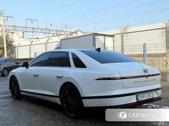 Hyundai Grandeur (GN7) id 3596551 из Кореи 12