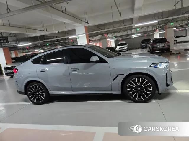 BMW X6 (G06) 2024 Серый из Кореи, фото 2