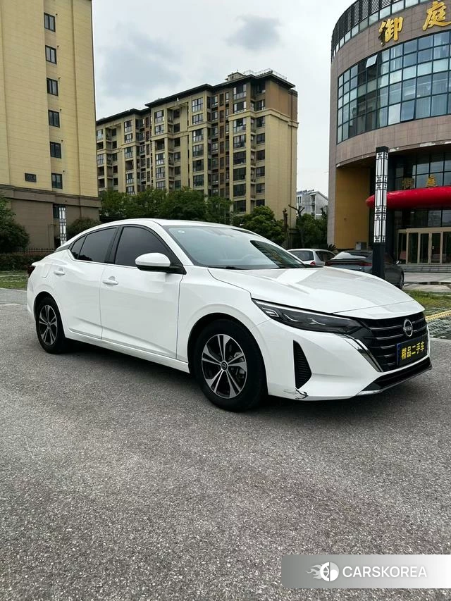 Nissan Xuan Yi 2024 Белый из Китая, фото 2