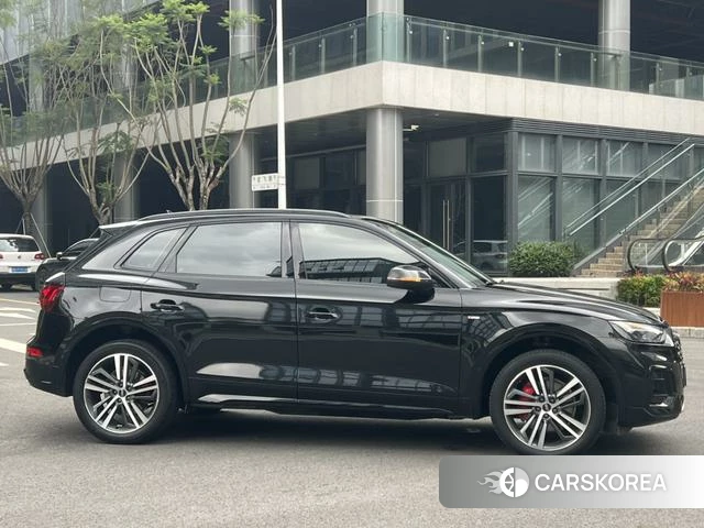 Audi Q5L id 4274497 из Китая 12