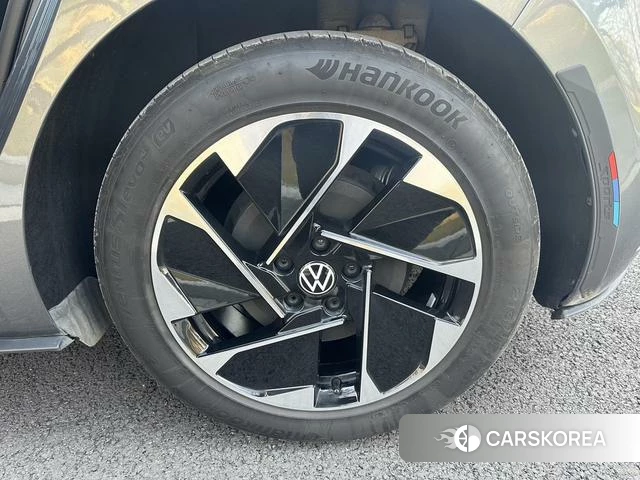 Volkswagen ID.3 2024 Серебристо-серый из Китая, фото 3