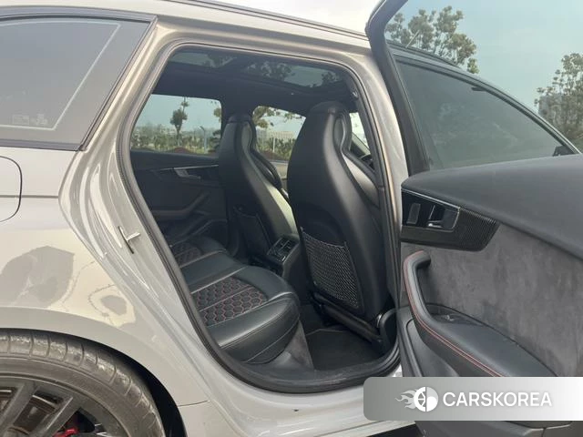 Audi RS 4 id 4241373 из Китая 7