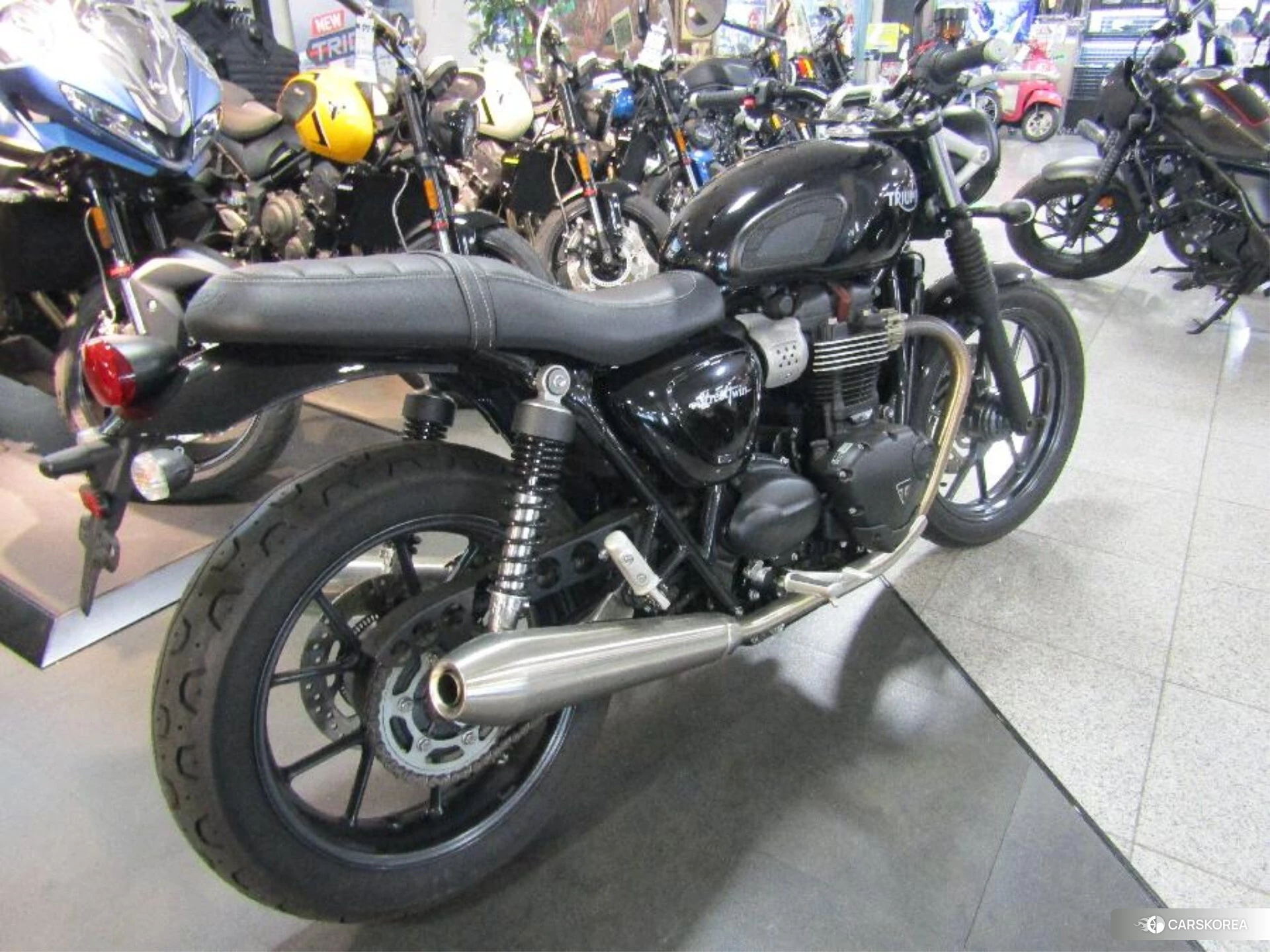 Проданный Triumph STREET TWIN 2017 из Японии, фото 2