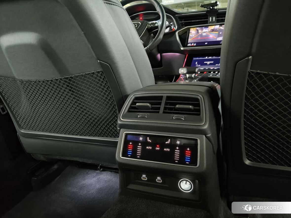 Audi A6L id 4441314 из Китая 11