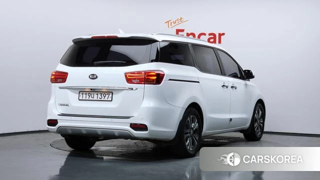 Kia The New Carnival id 4615306 из Кореи 12