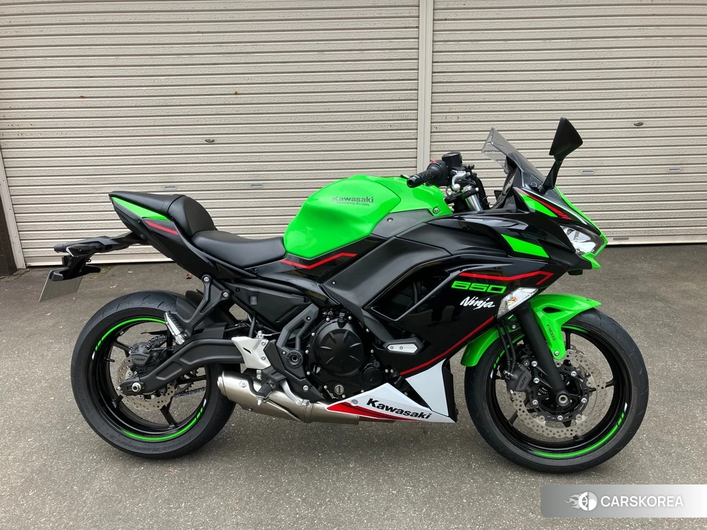 Проданный Kawasaki Ninja 650 ABS KRT 2021 из Японии