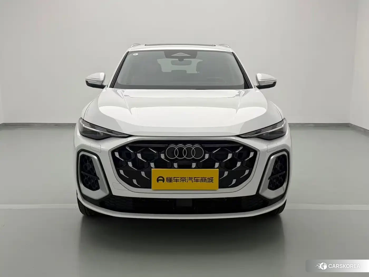 Audi Q5L 2026 Белый из Китая, фото 5