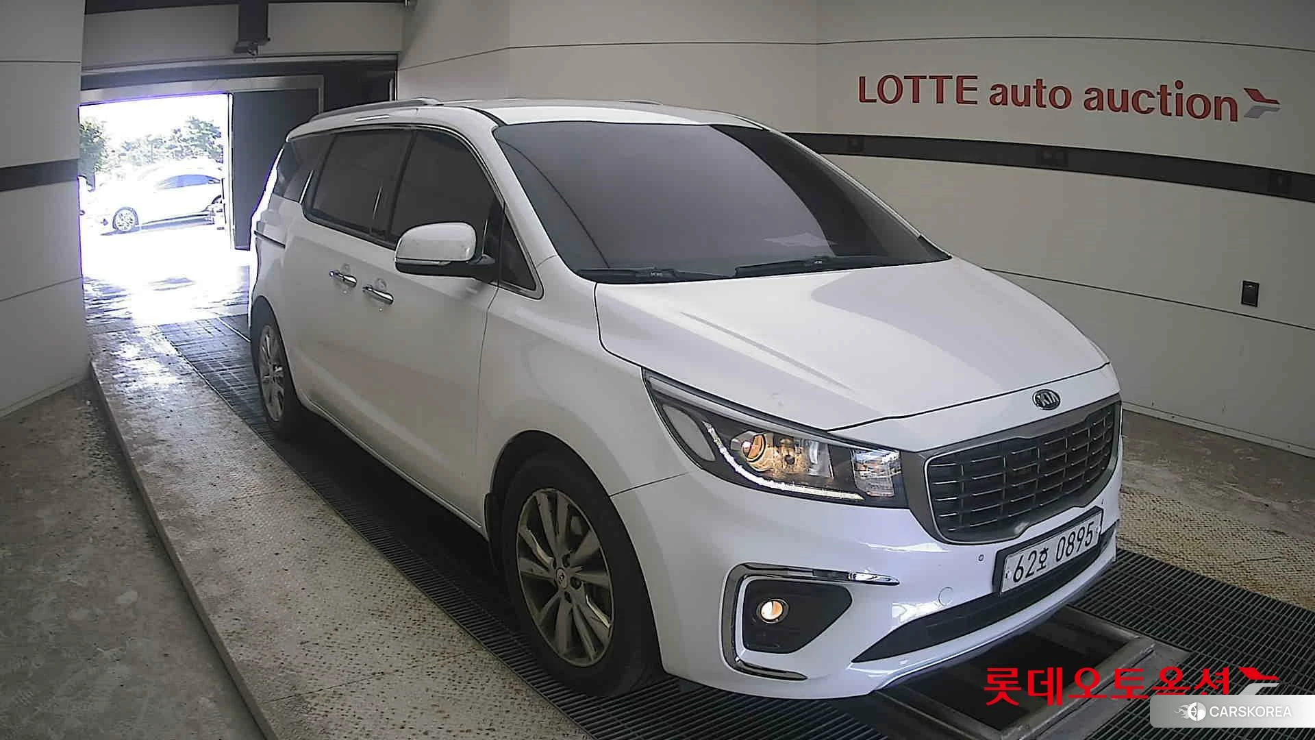 Kia Carnival id 4909152 из Кореи 12