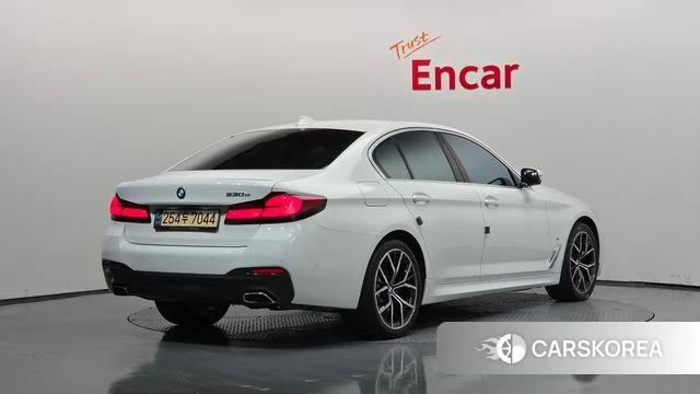 BMW 5 Series (G30) id 4923165 из Кореи 12
