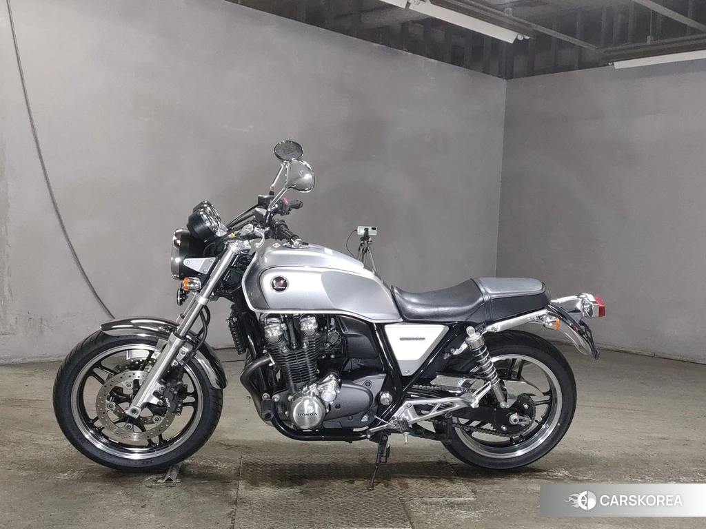 Проданный Honda CB1100 2012 из Японии