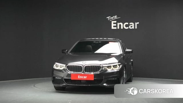 BMW 5 Series (G30) id 4429681 из Кореи 12