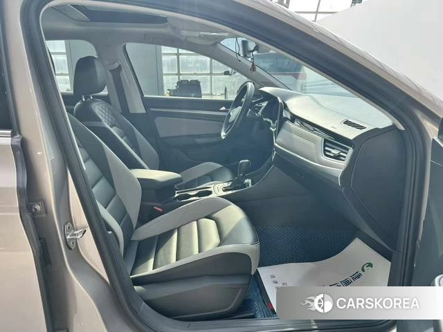 Volkswagen Bora id 4276255 из Китая 12
