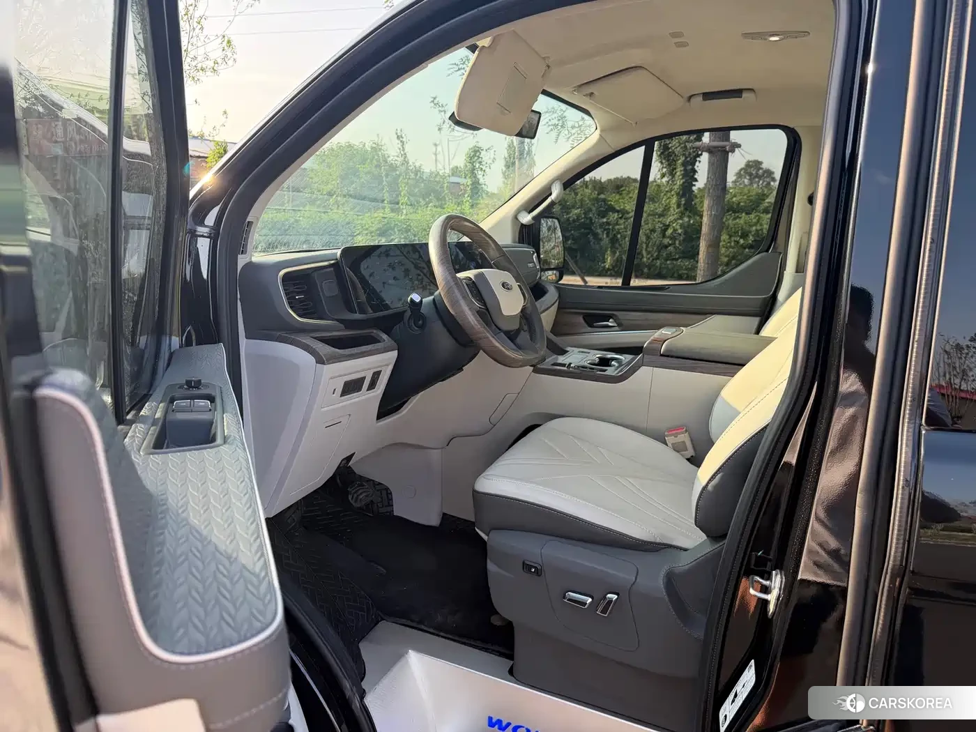 Ford Touruiou 2023 Черный из Китая, фото 2
