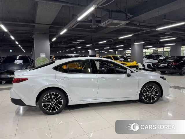 Toyota Camry (XV80) 2026 Белый из Кореи, фото 6