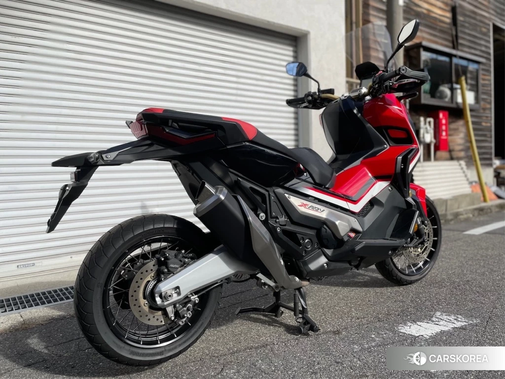 Проданный Honda X-ADV 750 2017 из Японии