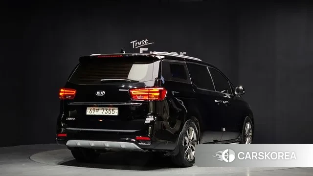 Kia The New Carnival id 3608350 из Кореи 12