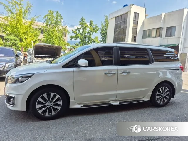 Kia All New Carnival id 3091017 из Кореи 12