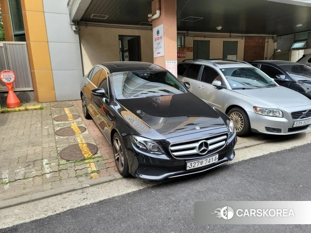 Mercedes-Benz E-Class W213 2019 Черный из Кореи, фото 2