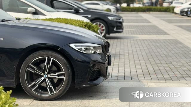 BMW 3 series id 4264861 из Китая 9