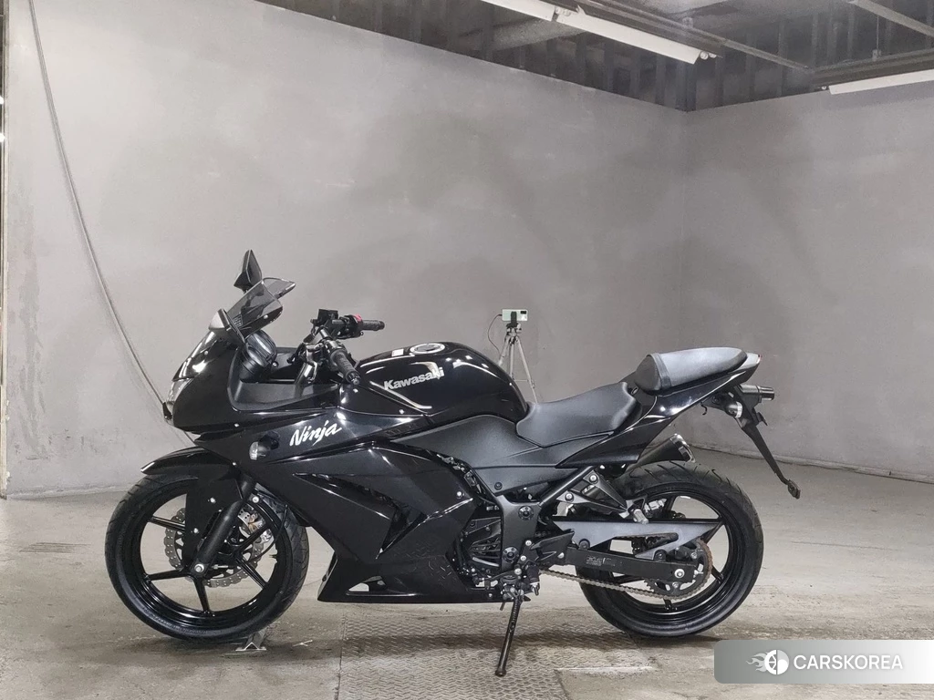 Проданный Kawasaki NINJA 250R id 4147243 из Японии, фото 2