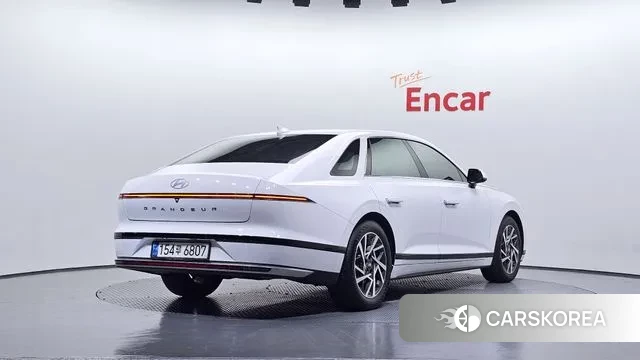 Hyundai Grandeur (GN7) id 3383630 из Кореи 12