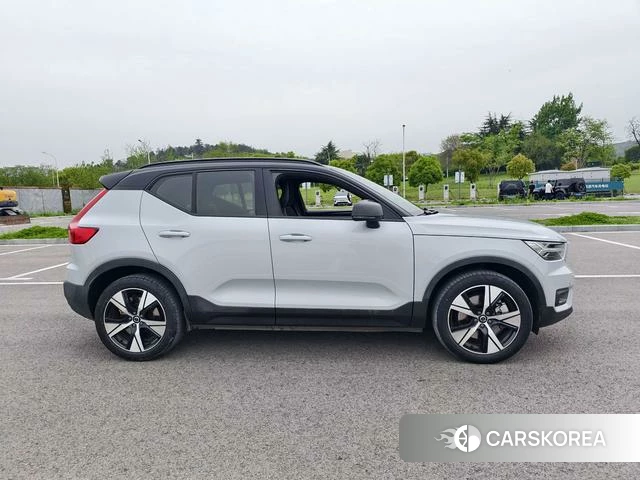 Volvo XC40 EV id 3957696 из Китая 11