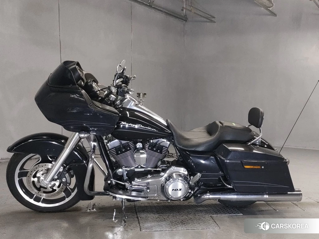Проданный Harley-Davidson Road Glide FLTRX1690 2013 из Японии, фото 2