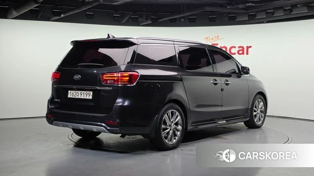 Kia The New Carnival id 4568516 из Кореи 12
