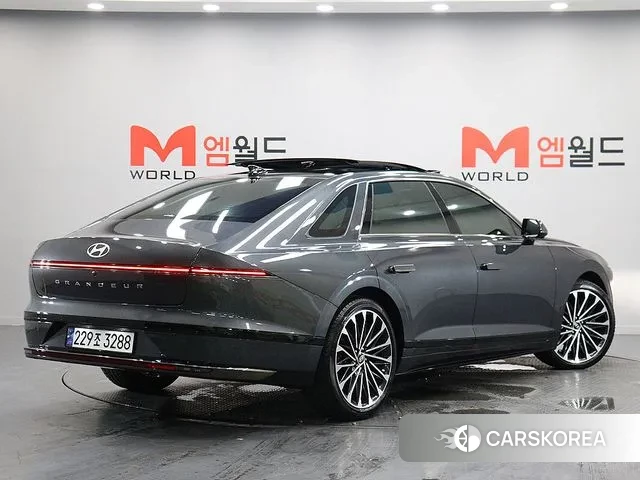 Hyundai Grandeur (GN7) id 3053079 из Кореи 12