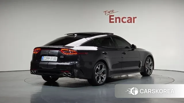 Kia Stinger id 3139939 из Кореи 12