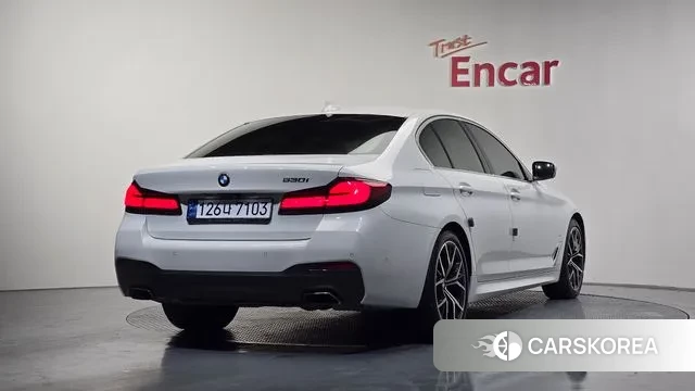 BMW 5 Series (G30) id 3514009 из Кореи 12
