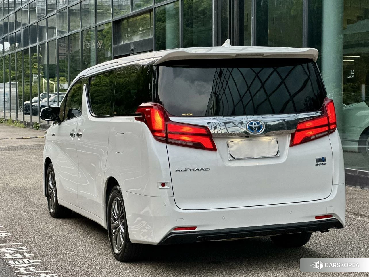 Toyota Elfa 2021 Белый из Китая, фото 4