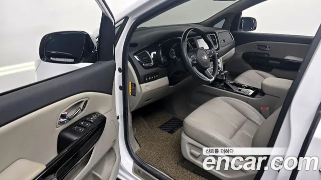 Kia The New Carnival id 2634442 из Кореи 12