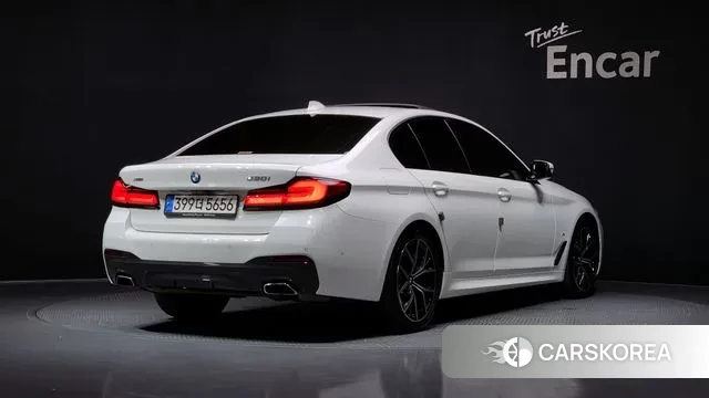 BMW 5 Series (G30) id 3442530 из Кореи 12