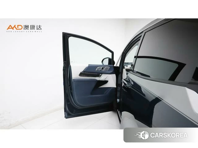 Buick century 2022 Зеленый из Китая, фото 2