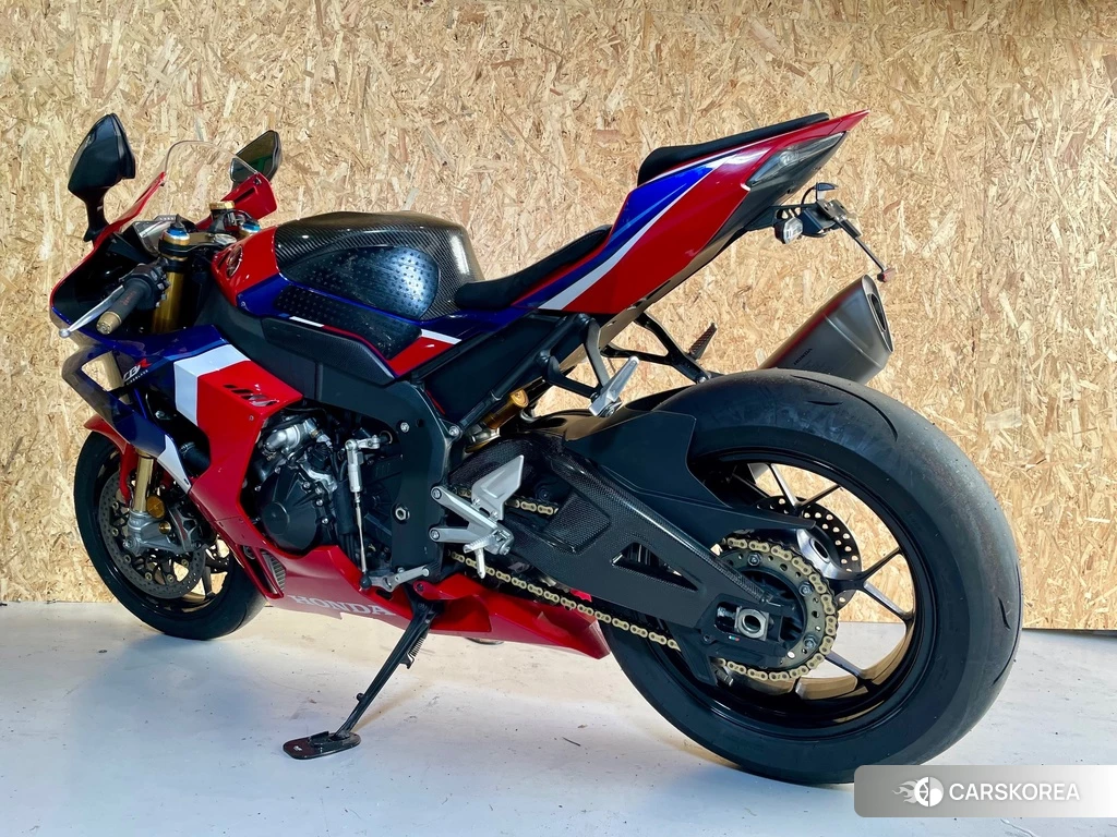 Проданный Honda CBR1000RR-R FIREBLADE SP 2020 из Японии