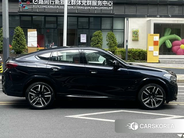 BMW X6 M id 4274731 из Китая 12