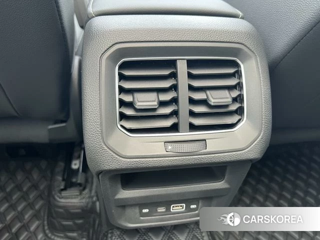 Volkswagen Tiguan L id 4217370 из Китая 7