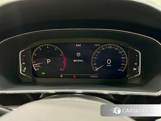 Volkswagen Passat id 3824381 из Китая 12
