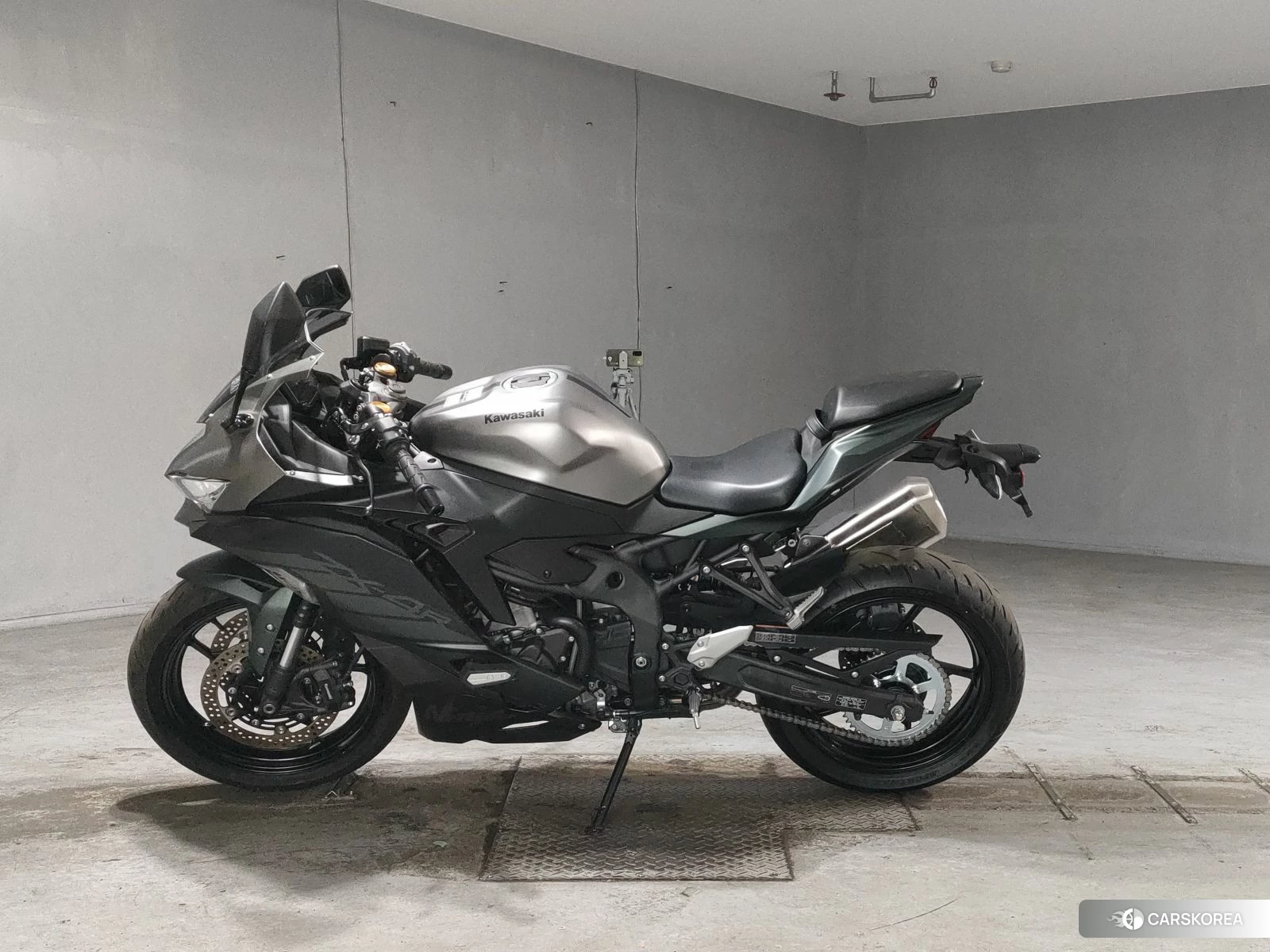 OTHER NINJA ZX-4R SE 2025 из Японии, фото 3